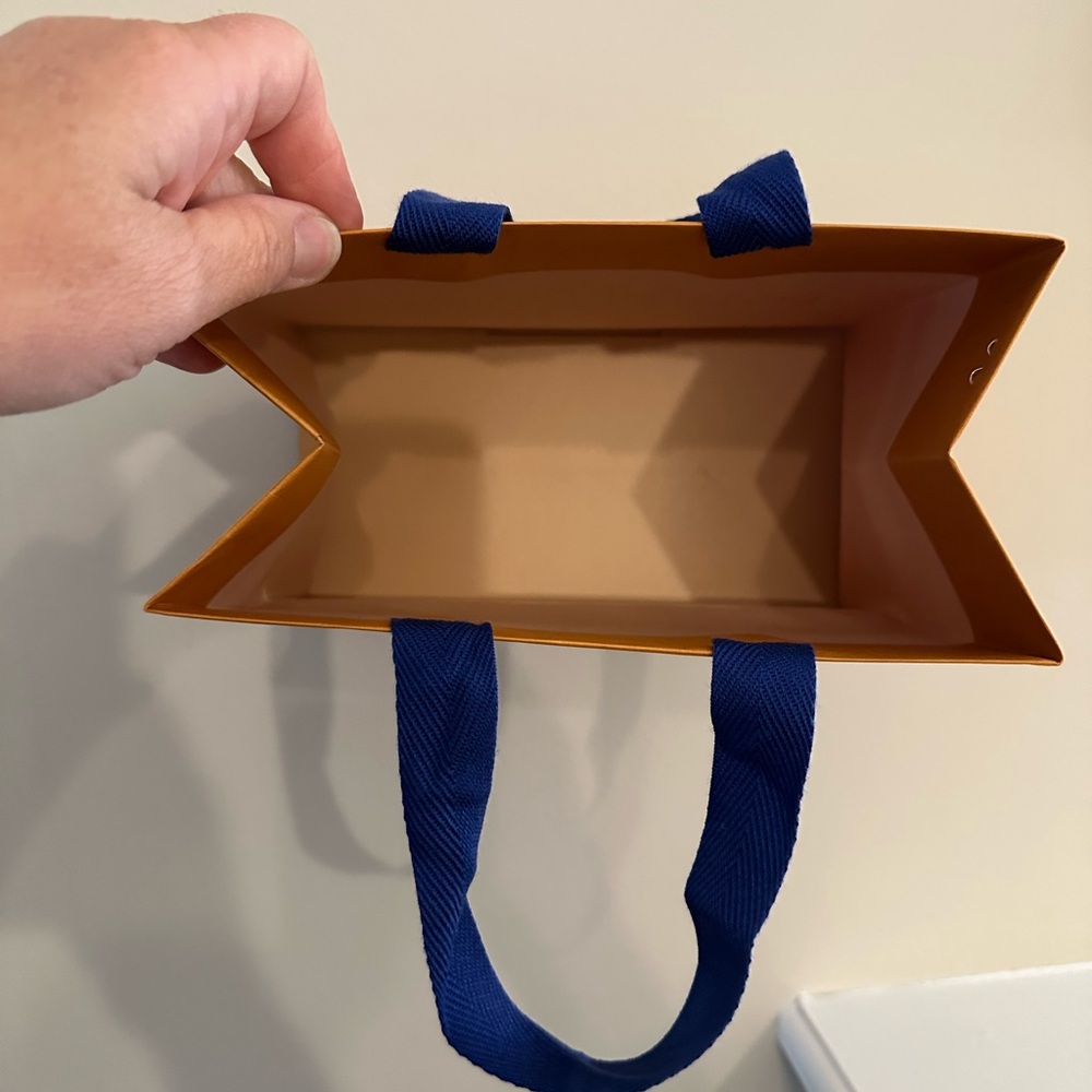 Louis Vuitton Shopping Bag - Picture 6 of 6